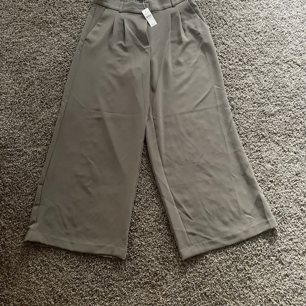 💚 LOFT Versa Olive Wide-Leg Pants 💚 - Picture 4 of 8